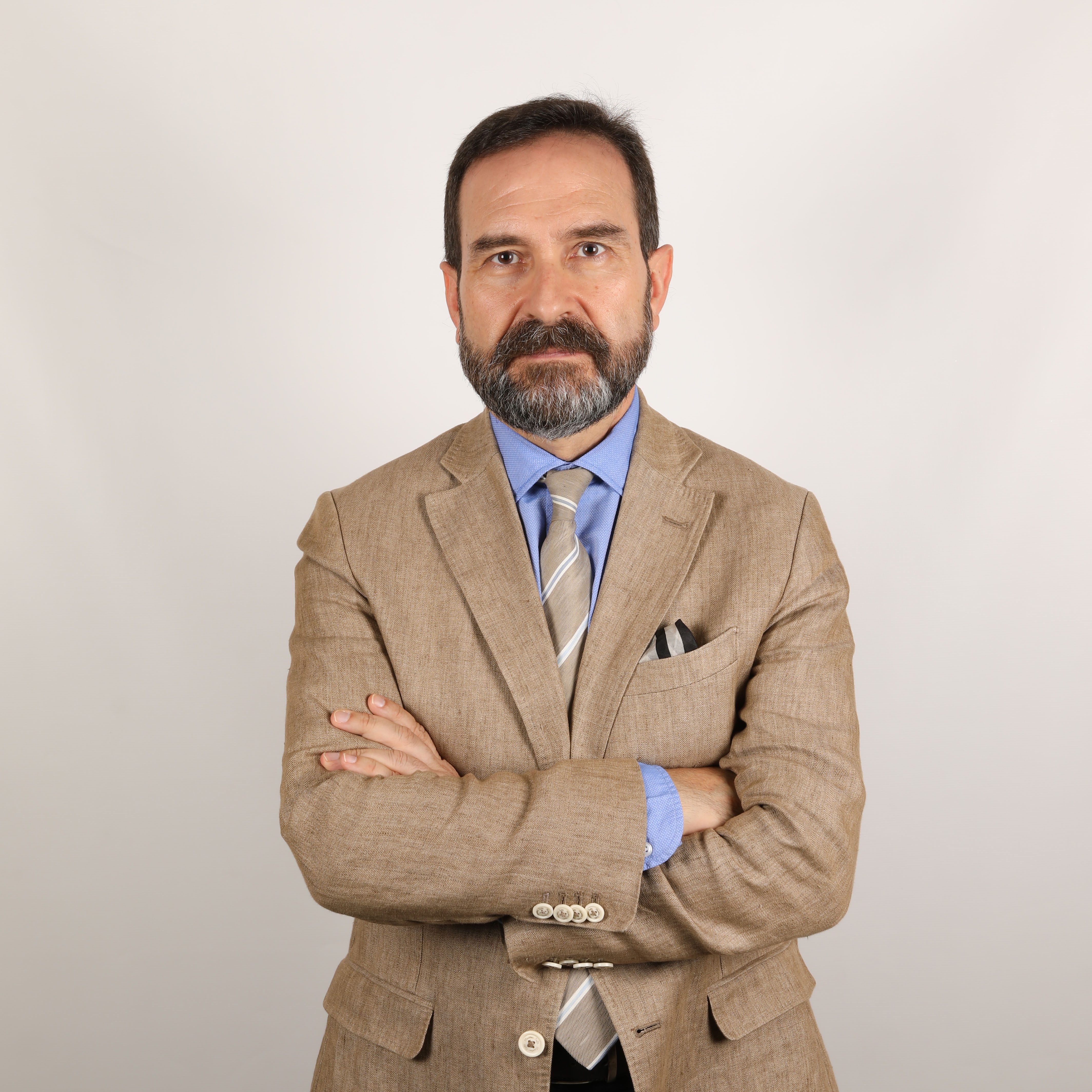 Ernesto Osuna Martínez Ernesto Osuna Martínez abogado Granada
